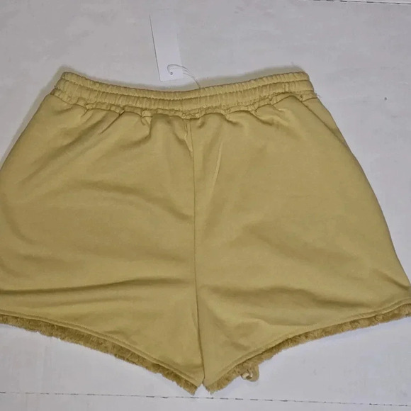 Gilli distressed hem mustard colored lounge women shorts SZ Small - Picture 7 of 14